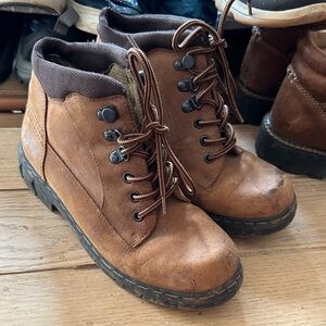 Sonoma Tan Leather Lace-Up Boots